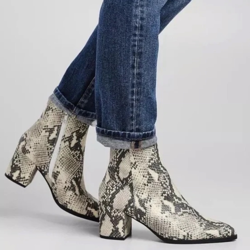 MADDEN GIRL DAFNII SNAKESKIN CHUNKY BLOCK HEEL ANKLE BOOTS BOOTIES SIZE 7M